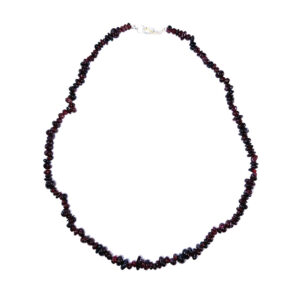 Grenat : Vertus, Bienfaits, Propriétés et Signification en Lithothérapie collier grenat baroque 45cm 01
