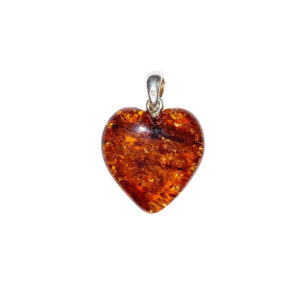Ambre : Vertus, Bienfaits et Propriétés en Lithothérapie pendentif ambre petit coeur 01