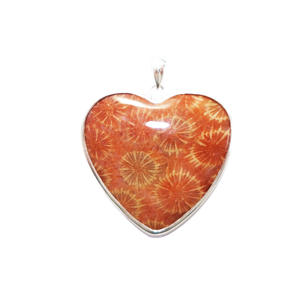 pendentif corail petrifie petit coeur 02 pendentif corail petrifie petit coeur 02