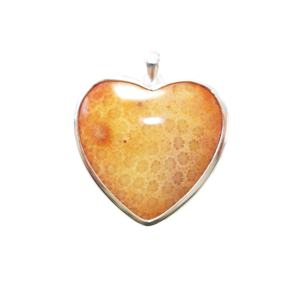 pendentif corail petrifie petit coeur 03 pendentif corail petrifie petit coeur 03