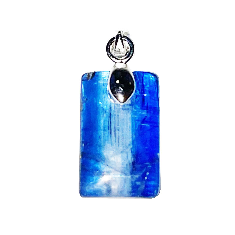 pendentif kyanite pierre plate 04 pendentif kyanite pierre plate 04