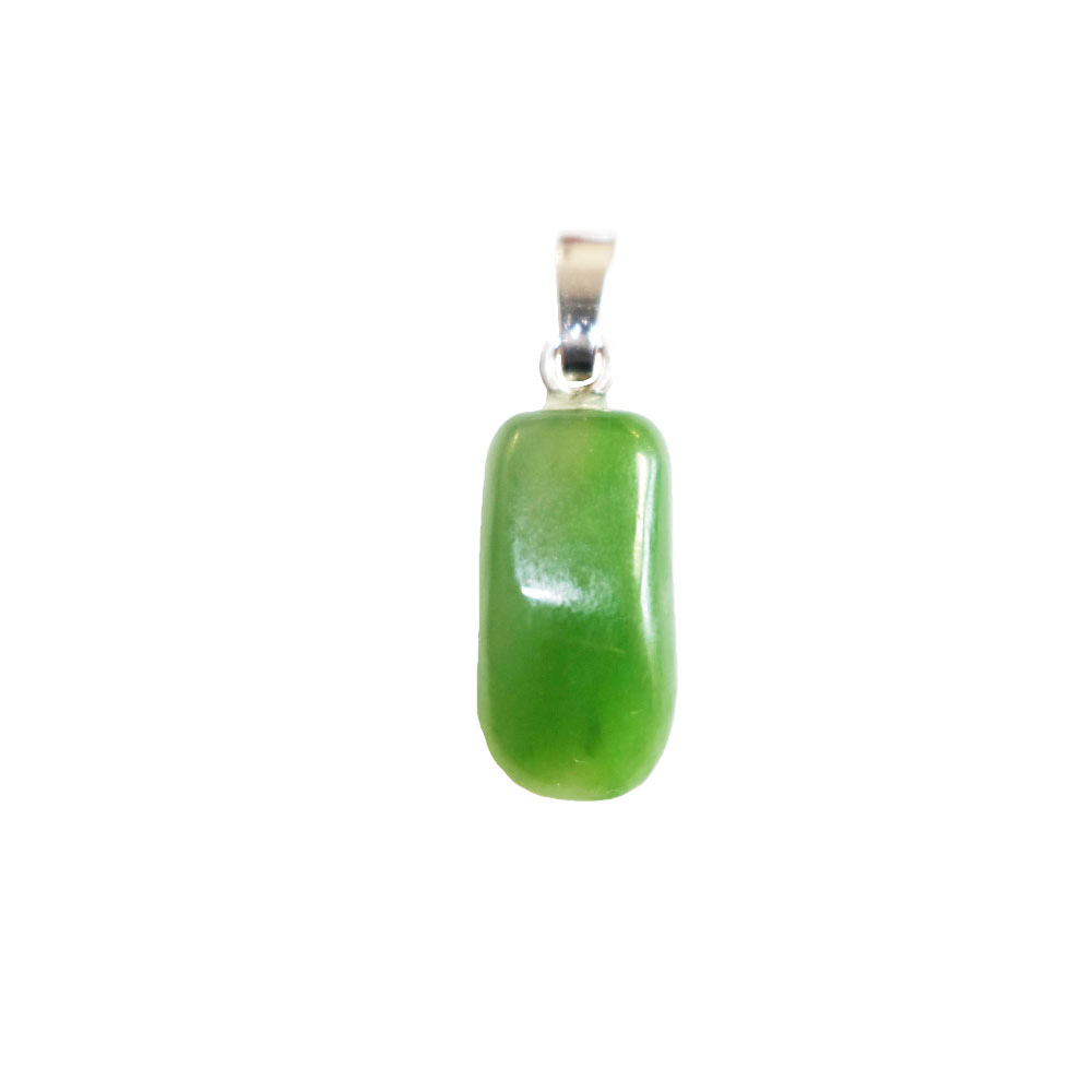 pendentif nephrite pierre roulee 02 pendentif nephrite pierre roulee 02
