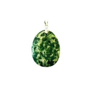 Serpentine : Vertus, Bienfaits, Propriétés et Signification en Lithothérapie pendentif serpentine foncee pierre plate 01.jpg