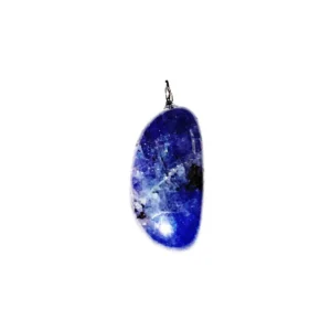 Tanzanite : Vertus, Bienfaits, Propriétés et Signification en Lithothérapie pendentif tanzanite pierre roulee 01.jpg